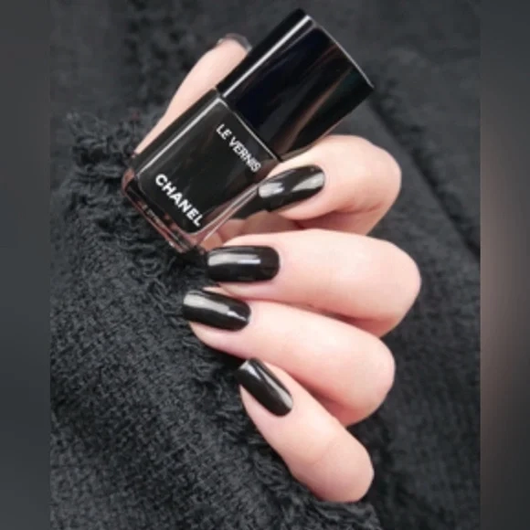 Chanel Le Vernis n°580 – Celebrity
