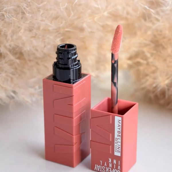 Maybelline SuperStay Vinyl Ink 15 “Peachy”